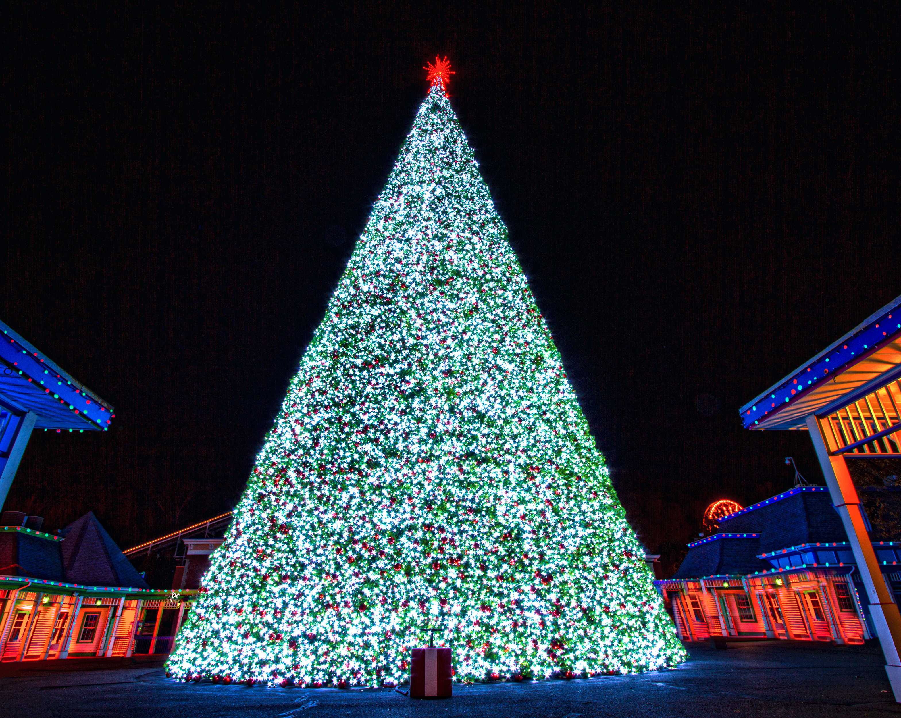 Holiday Lights is Back at Lake Compounce Starting November 23